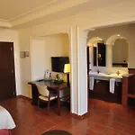 Hotel Cerezos
