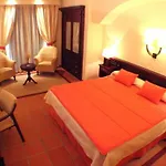 Hotel Cerezos 3*