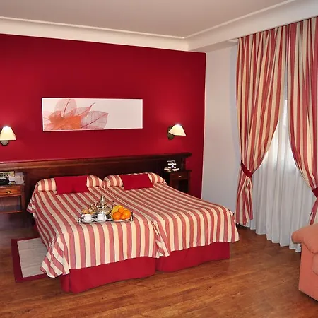 Cerezos Hotel 3*
