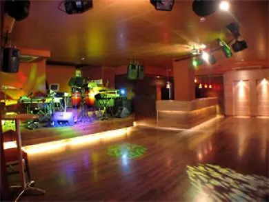 Cerezos Hotel