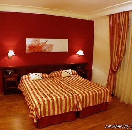 Cerezos Hotel Monachil