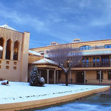 Hotel Cerezos